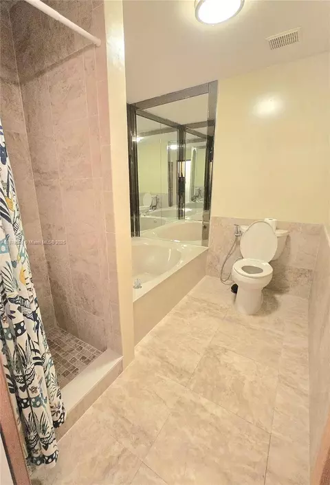 Bath - 19710 Cypress Ct, Hialeah, FL 33015 photo 3 of 5