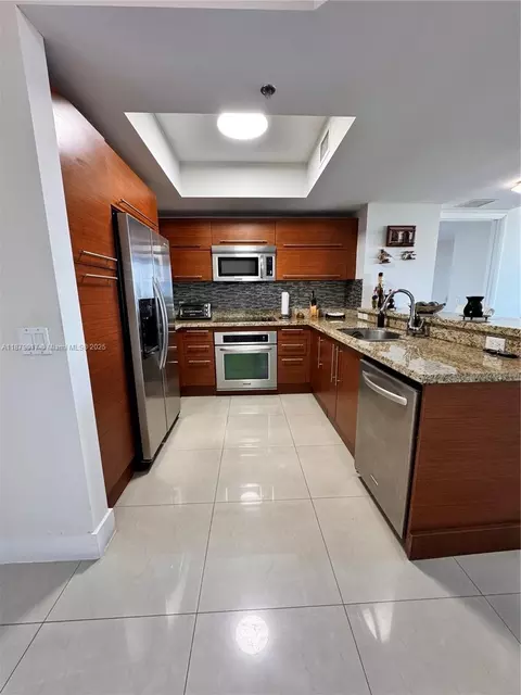 2681 N Flamingo Rd #1503S, Sunrise, FL 33323
