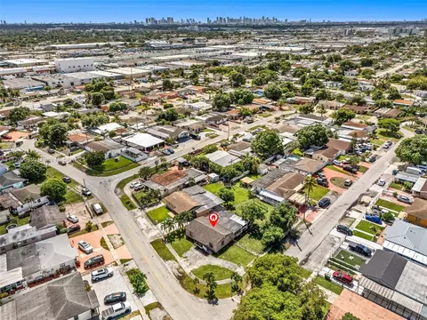 View/Area - 870 E 39th Pl, Hialeah, FL 33013 photo 2 of 2
