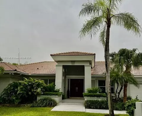 7425 SW 170th Ter, Palmetto Bay, FL 33157