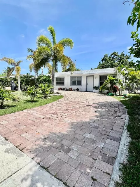6120 SW 15th Ct, North Lauderdale, FL 33068