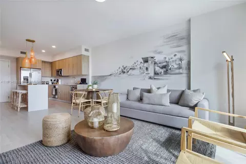 3900 Biscayne Blvd #S-804, Miami, FL 33137