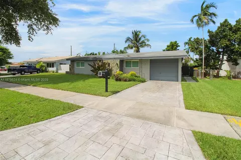 3320 SW 92nd Ct, Miami, FL 33165