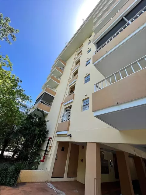 3304 Virginia St #6B, Miami, FL 33133
