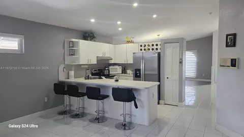 Other - 3240 W 76th Pl, Hialeah, FL 33018 photo 11 of 29