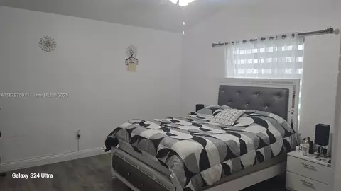 Other - 3240 W 76th Pl, Hialeah, FL 33018 photo 14 of 29