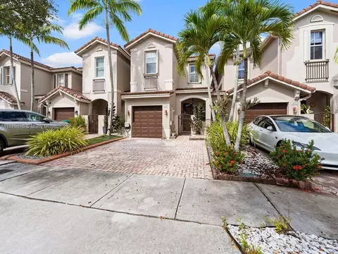 978 SW 154th Ct, Miami, FL 33194
