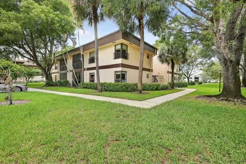 2652 N Carambola Cir #1738, Coconut Creek, FL 33066