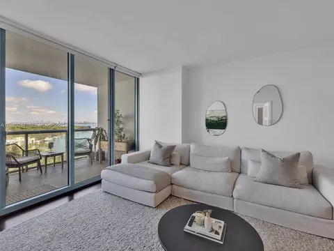 601 NE 36th St #1304, Miami, FL 33137