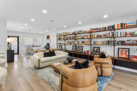 1724 SW 10th St, Miami, FL 33135