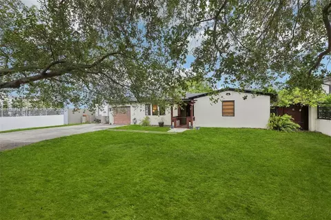 9881 NW 26th St, Doral, FL 33172