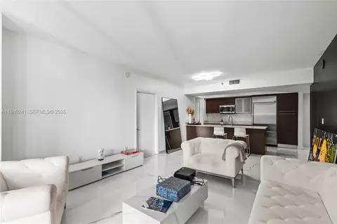 55 SE 6th St #1203, Miami, FL 33131