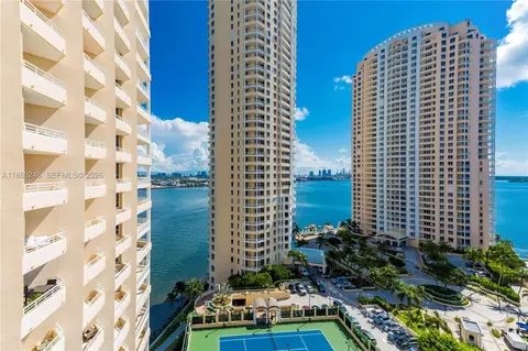 Other - 888 Brickell Key Dr #1807, Miami, FL 33131 photo 9 of 25