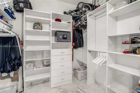 Other - 888 Brickell Key Dr #1807, Miami, FL 33131 photo 5 of 25