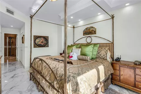 Bedroom - 888 Brickell Key Dr #1807, Miami, FL 33131 photo 2 of 6