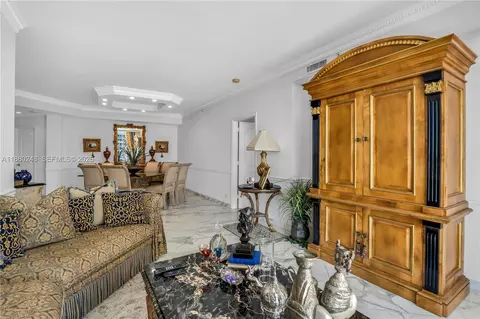 Other - 888 Brickell Key Dr #1807, Miami, FL 33131 photo 2 of 25