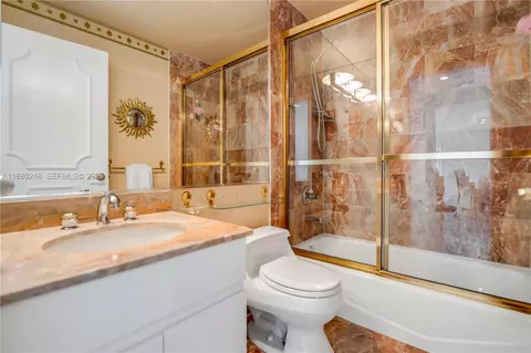 Bath - 888 Brickell Key Dr #1807, Miami, FL 33131 photo 7 of 7