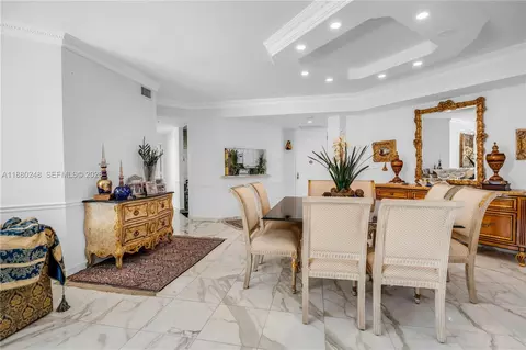 Dining - 888 Brickell Key Dr #1807, Miami, FL 33131 photo 2 of 3