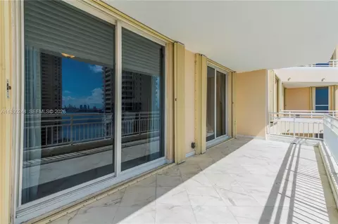 Other - 888 Brickell Key Dr #1807, Miami, FL 33131 photo 7 of 25