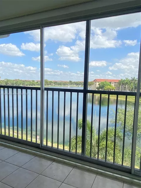 13101 SW 15th Ct #R-408, Hollywood, FL 33027