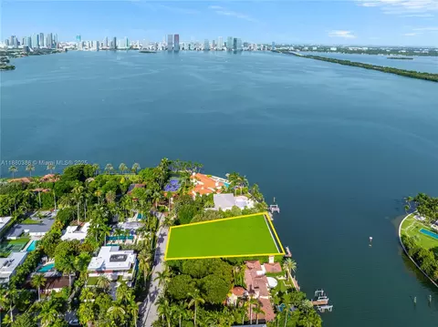 1821 W 27th St, Miami Beach, FL 33140