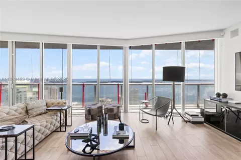 465 Brickell Ave #4901, Miami, FL 33131