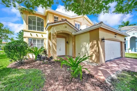 2784 SW 129th Ter, Miramar, FL 33027