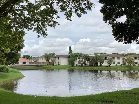 10873 NW 7th St #13-37, Miami, FL 33172