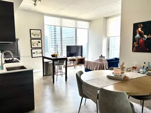 151 SE 1st St #2711, Miami, FL 33131