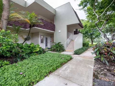 3201 N Course Ln #209, Pompano Beach, FL 33069