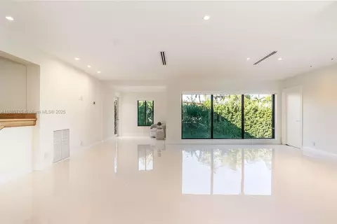 Living - 12905 Cherry Rd, North Miami, FL 33181 photo 1 of 2