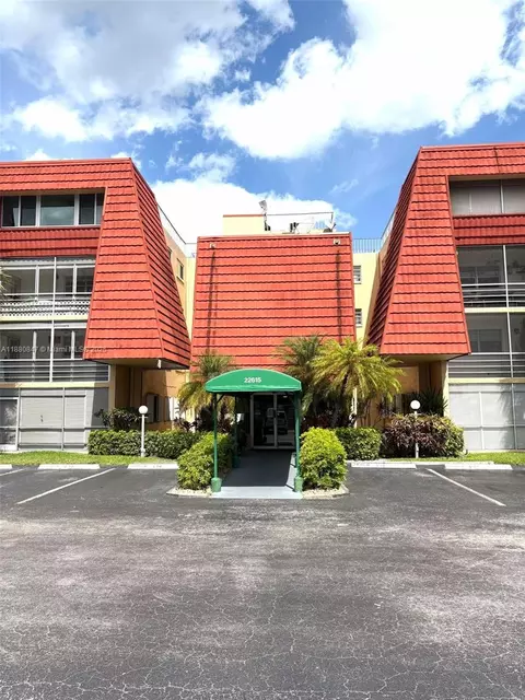 22615 SW 66th Ave #103, Boca Raton, FL 33428