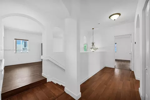 Entry Way - 1609 SW 154th Path, Miami, FL 33185 photo 3 of 5