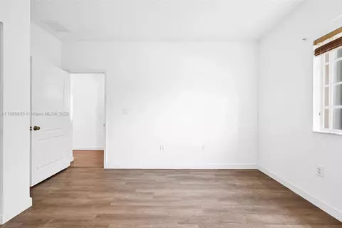 Bedroom - 1609 SW 154th Path, Miami, FL 33185 photo 8 of 9