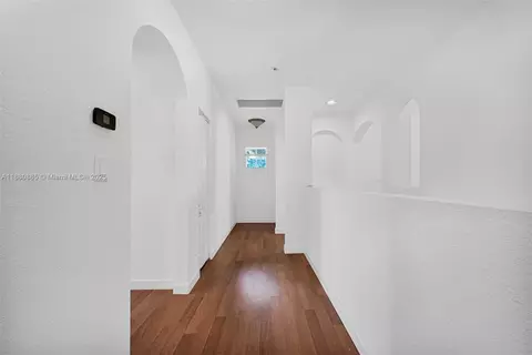 Entry Way - 1609 SW 154th Path, Miami, FL 33185 photo 2 of 5