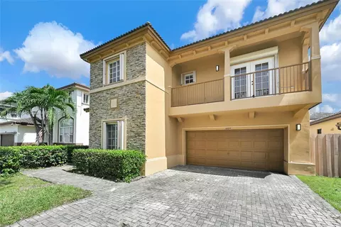 Exterior - 1609 SW 154th Path, Miami, FL 33185 photo 2 of 8