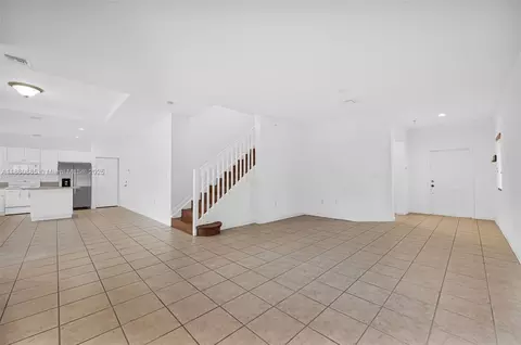 Living - 1609 SW 154th Path, Miami, FL 33185 photo 4 of 8