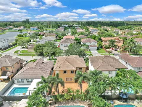 View/Area - 1609 SW 154th Path, Miami, FL 33185 photo 5 of 5