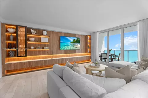 2301 Collins Ave #1523-24, Miami Beach, FL 33139