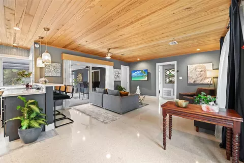 2010 NW 35th St, Oakland Park, FL 33309