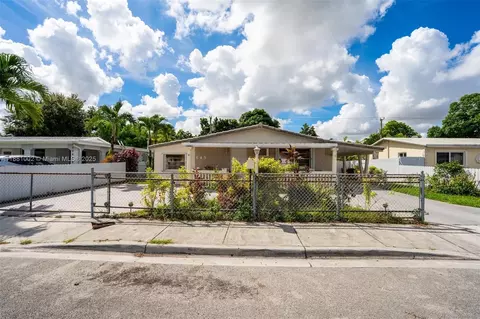 Exterior - 648 E 56th St, Hialeah, FL 33013 photo 5 of 7
