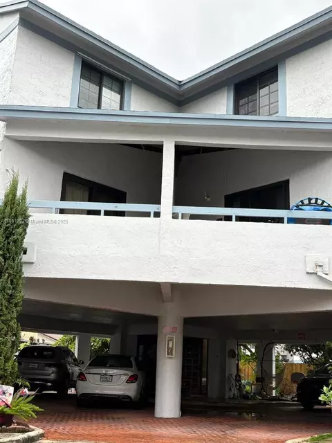 1405 SW 122nd Ave #10-13, Miami, FL 33184
