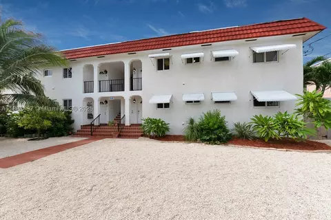 308 Sombrero Beach Rd, Marathon, FL 33050