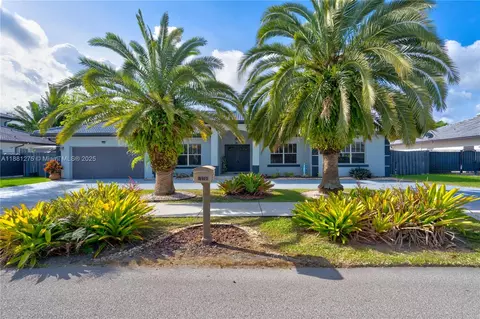 15750 SW 45th St, Miami, FL 33185
