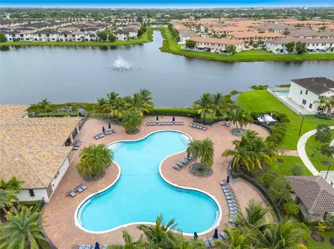 Exterior - 3371 W 94th Ter, Hialeah, FL 33018 photo 6 of 6