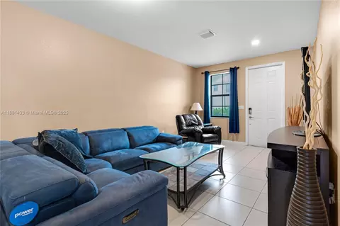Other - 3371 W 94th Ter, Hialeah, FL 33018 photo 2 of 9