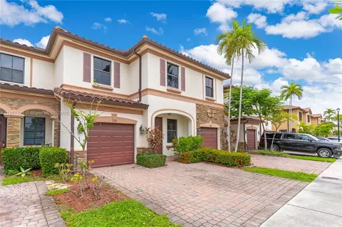 Exterior - 3371 W 94th Ter, Hialeah, FL 33018 photo 3 of 6