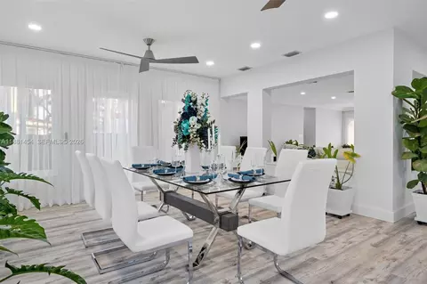 1155 Tyler St, Hollywood, FL 33019