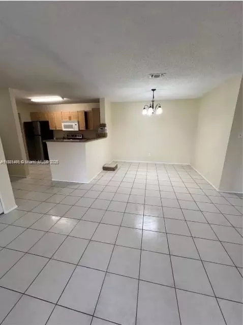 11225 W Atlantic Blvd #103, Coral Springs, FL 33071