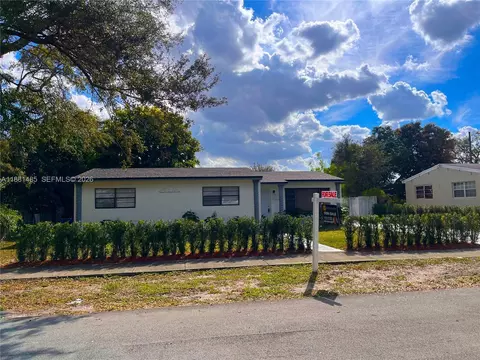 2960 NW 165th St, Miami Gardens, FL 33054